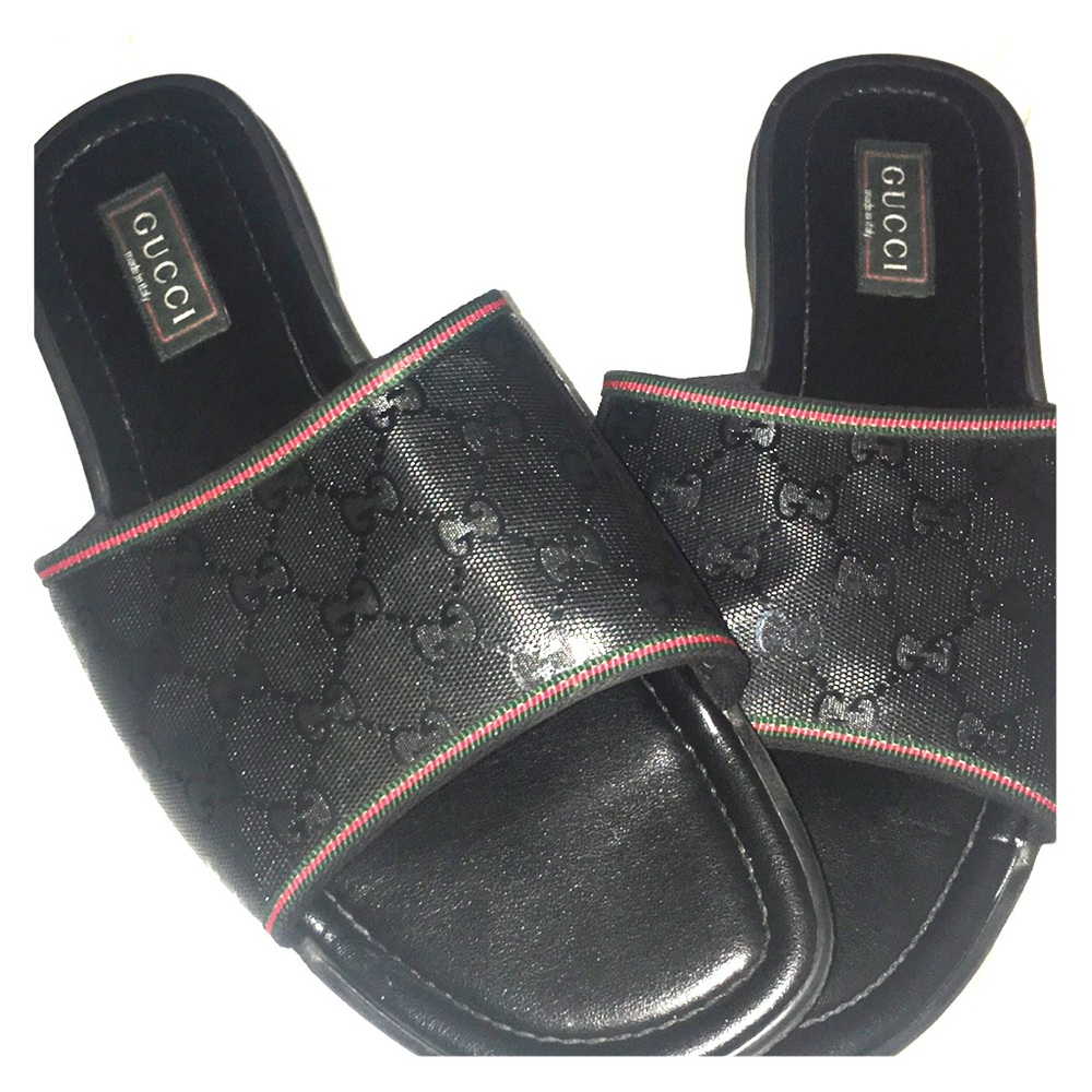 Men’s 100% Authentic Gucci sandal.